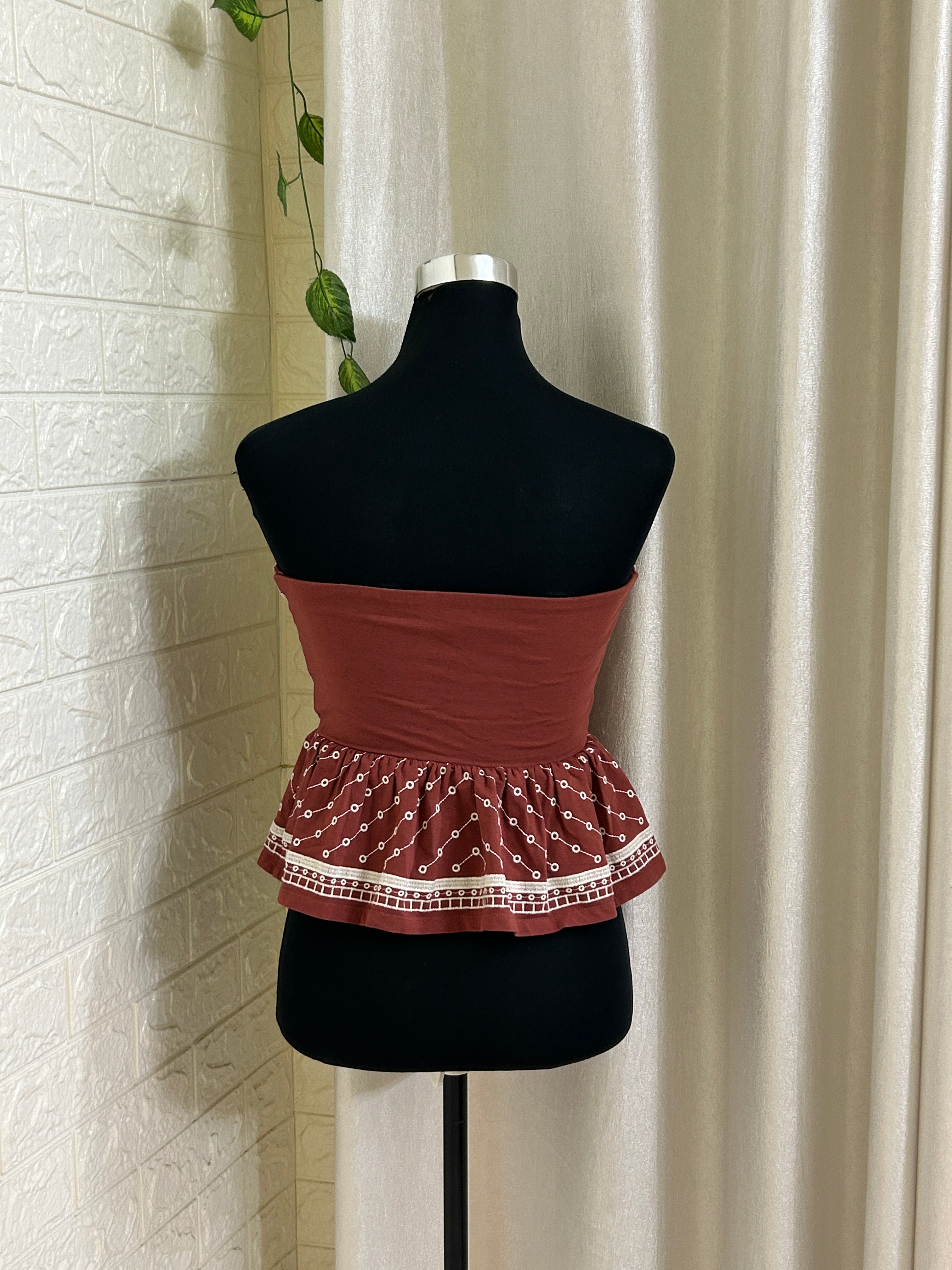 Boho-chic Embroidered Peplum corset