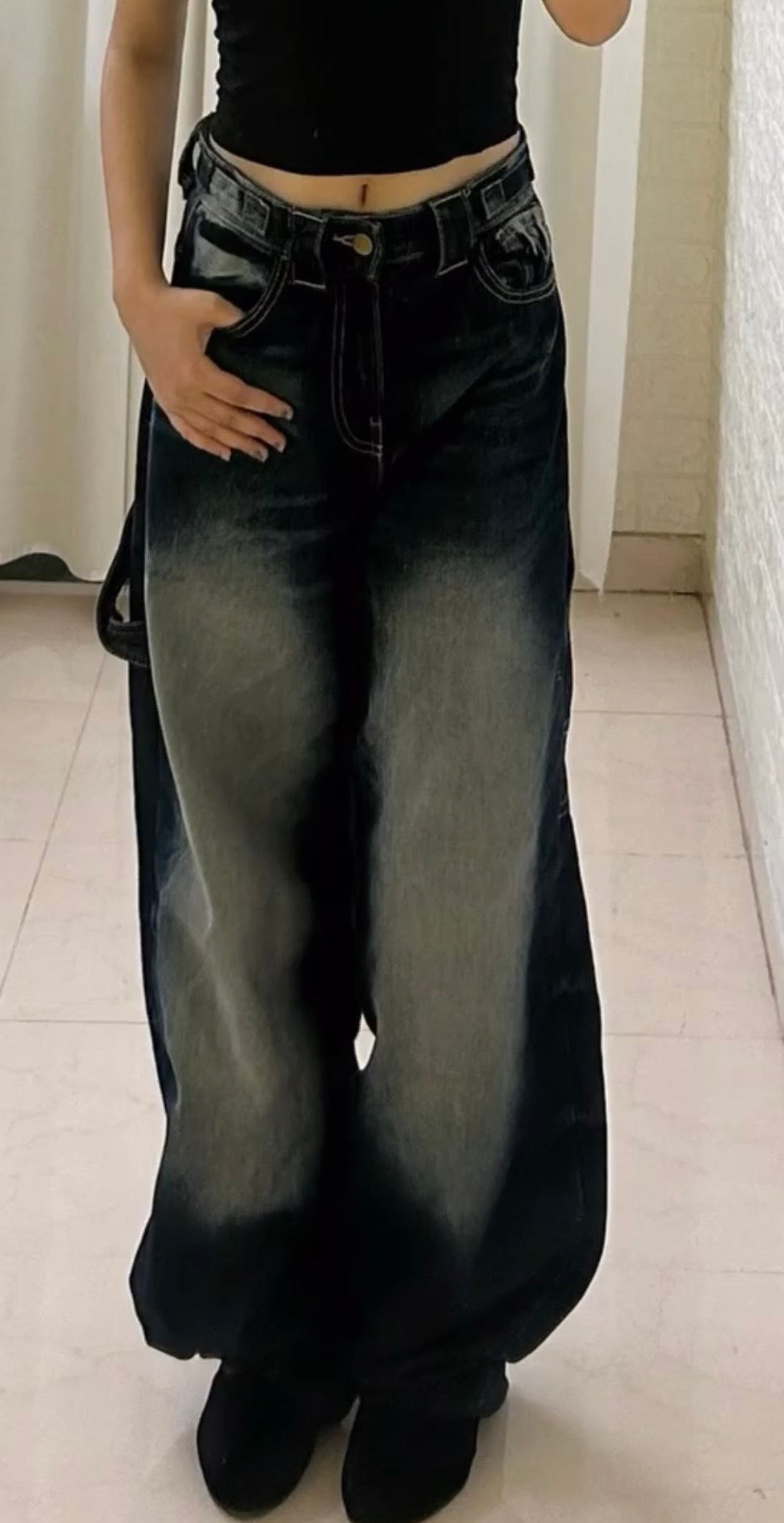 Vintage-Acid Wash Sculpted Balloon Jeans