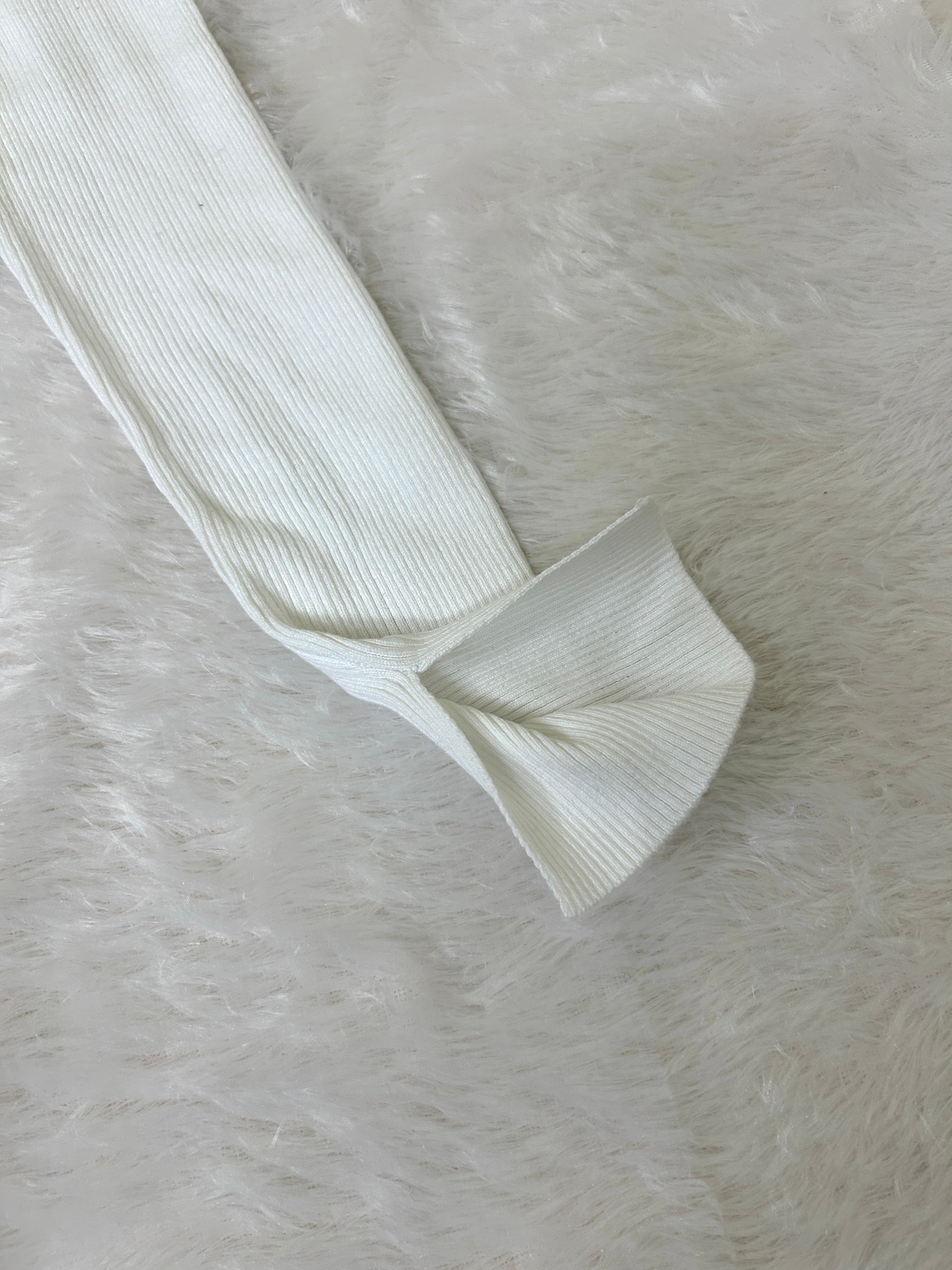 Split-Cuff Ribbed Long-Sleeve Crop