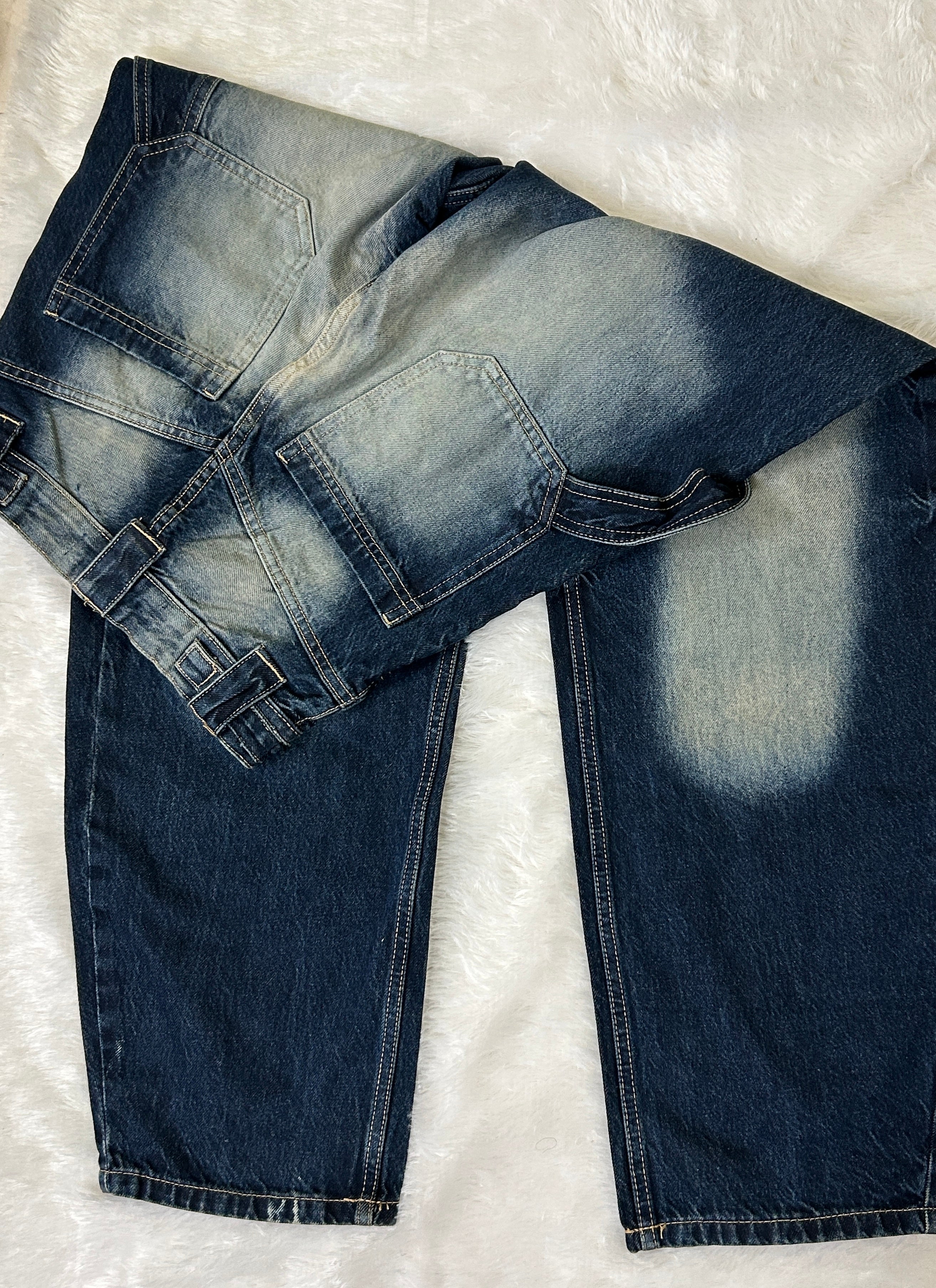 Vintage-Acid Wash Sculpted Balloon Jeans