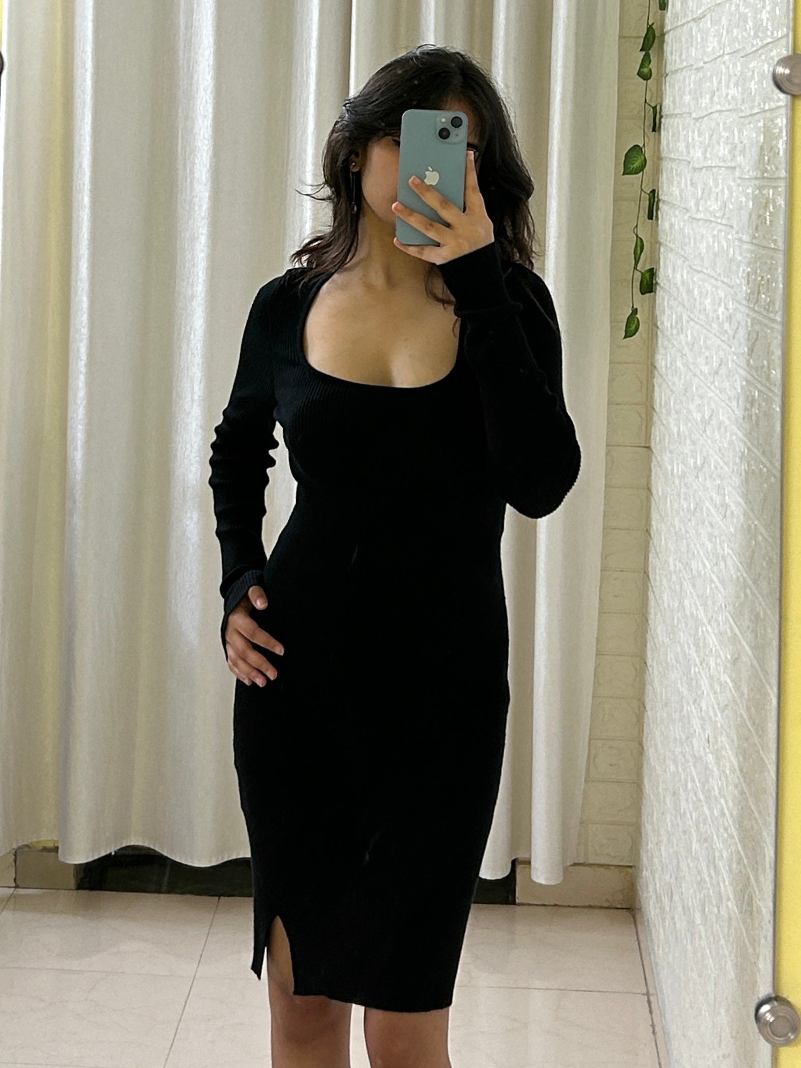 Ribbed Scoop-Neck Midi