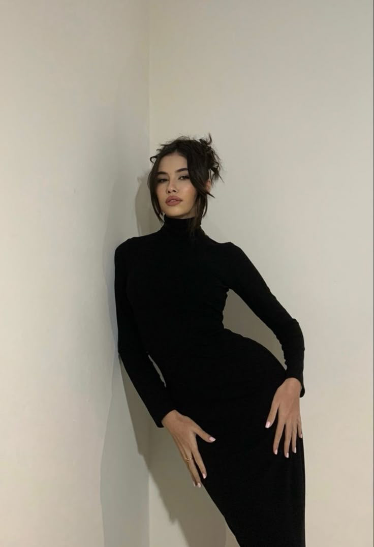 Sculpting Turtleneck Winter Maxi Dress