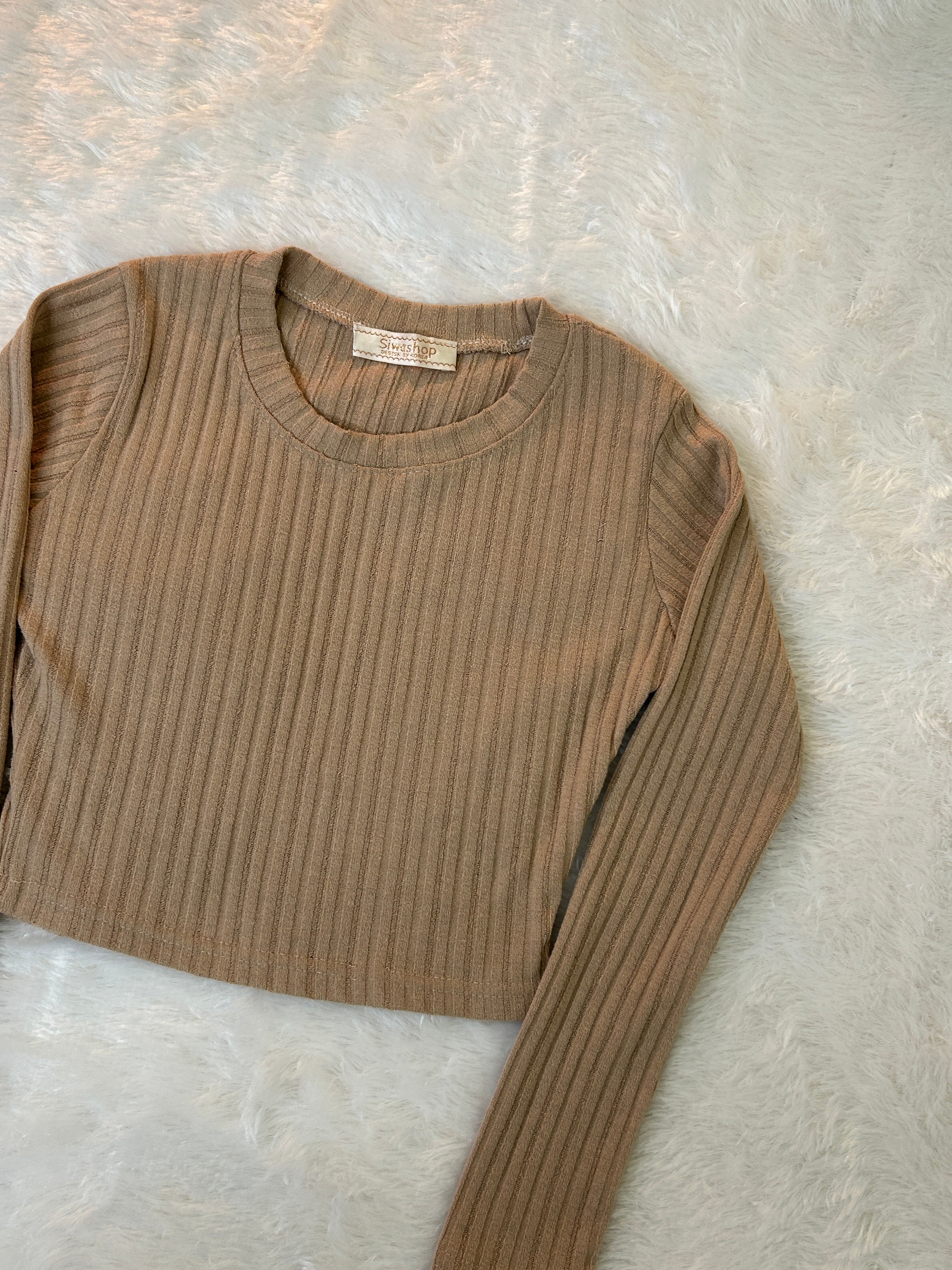 Essential Ribbed Long-Sleeve Crop